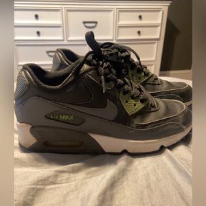 black and green nike airs